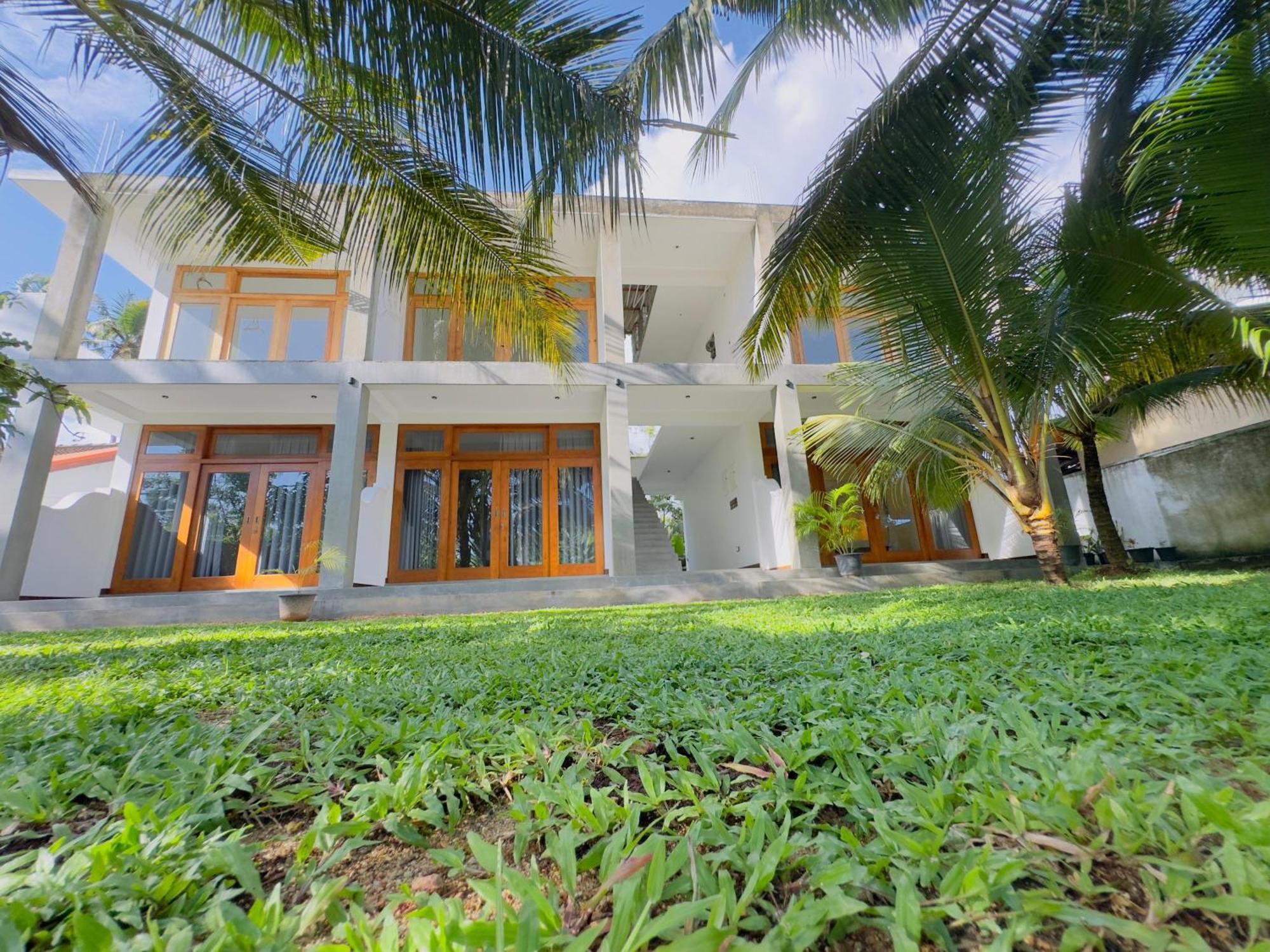 New Ocean Breeze Madiha Hotel Matara Exterior photo