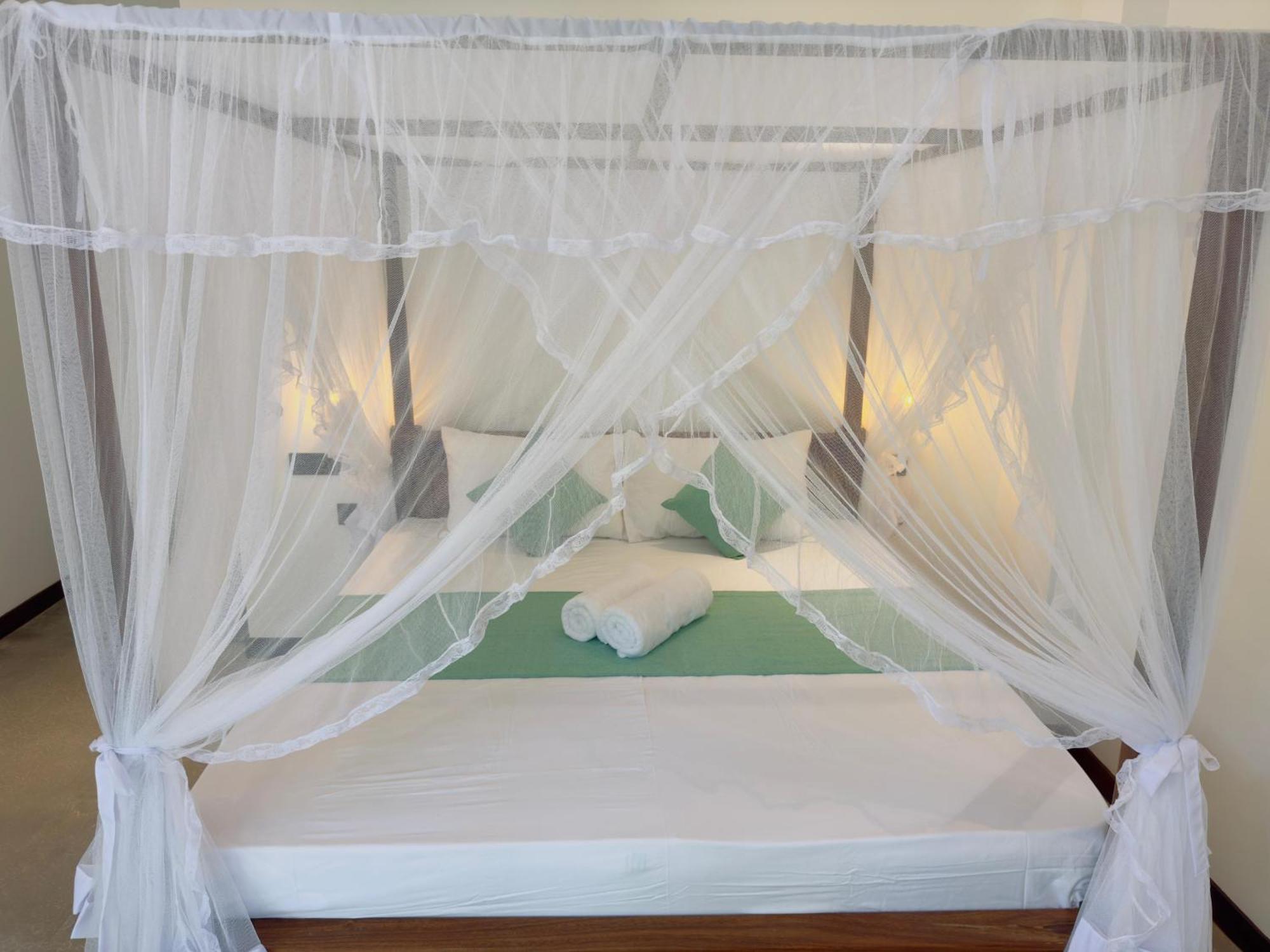 New Ocean Breeze Madiha Hotel Matara Exterior photo