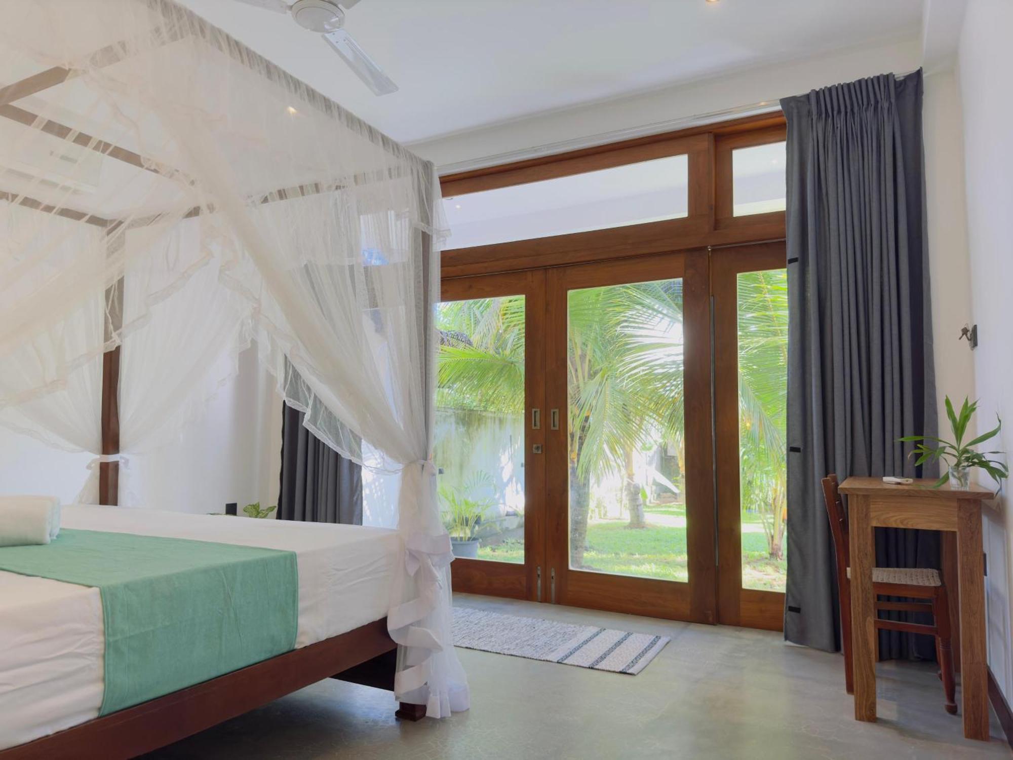 New Ocean Breeze Madiha Hotel Matara Exterior photo